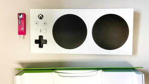 Xbox Adaptive Controller (XAC)